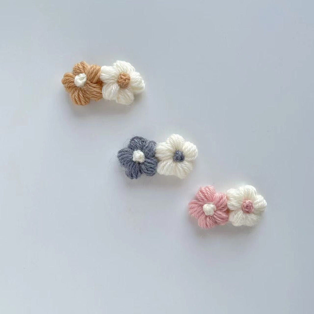 TWO FLOWERS HAIR CLIP